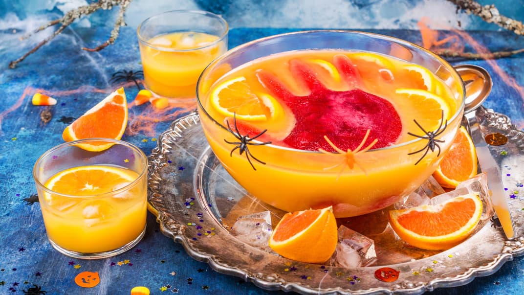 Schaurig-schöne Kinderbowle für Halloween.