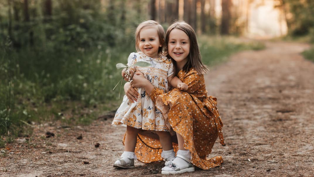 Kleine und große Schwester ...