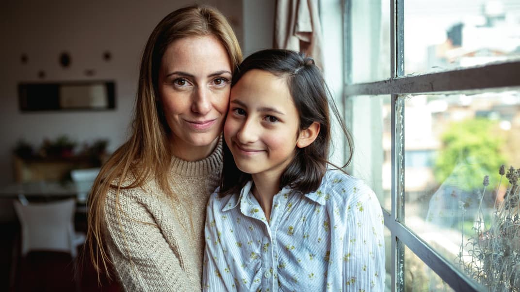 Mutter und Teenager-Tochter.