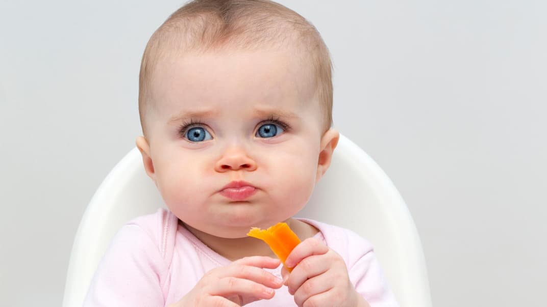 Beim Baby-led Weaning bekommt das Baby Fingerfood statt Babybrei.