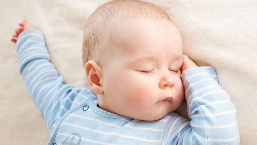Baby schläft.