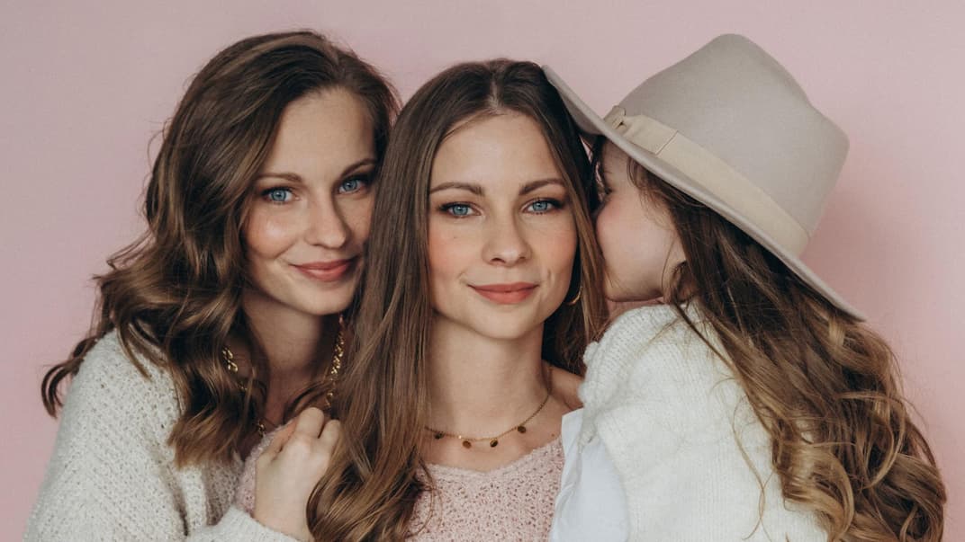 Echter Zusammenhalt: Für Lea ist klar, dass Mama Nina und Tante Lara immer für sie da sind.