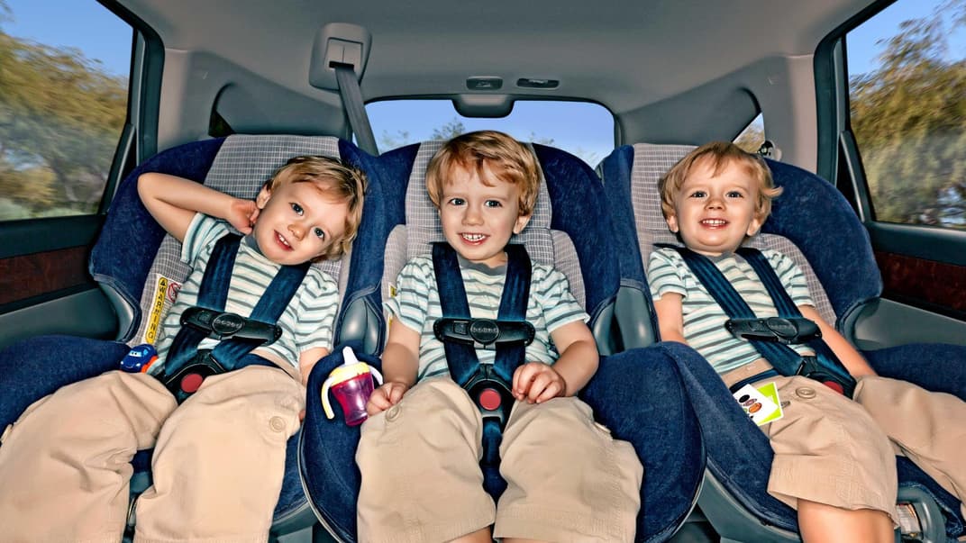 Drei Kindersitze auf der Rückbank – das kann nicht jedes Auto!