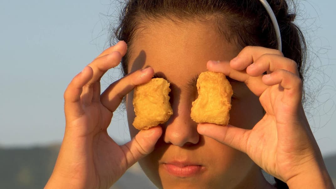 Zehn Jahre lang kann sich Jessica nicht überwinden, etwas anderes als Chicken Nuggets zu essen. (Symbolbild)