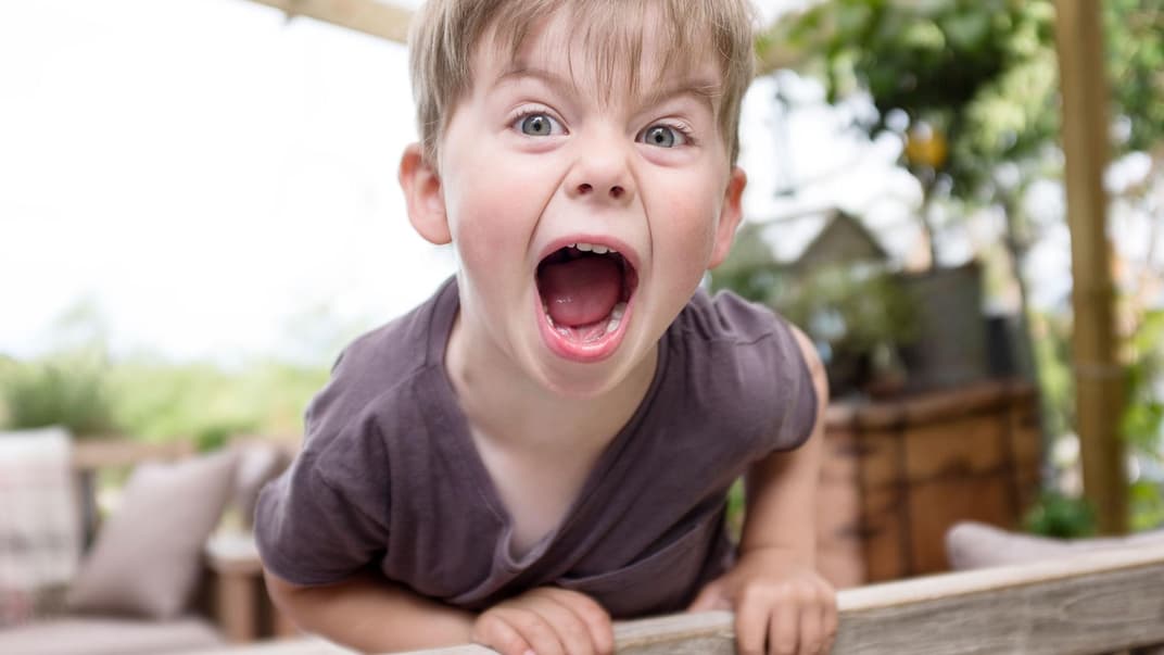 In der Trotzphase können aus kleinen Kindern schon mal kleine Wutzwerge werden. Das ist aber ganz normal.