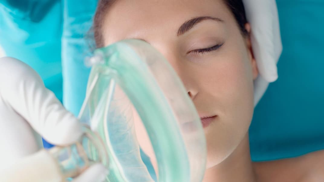 Ist eine Narkose in der Frühschwangerschaft schädlich für das Ungeborene?