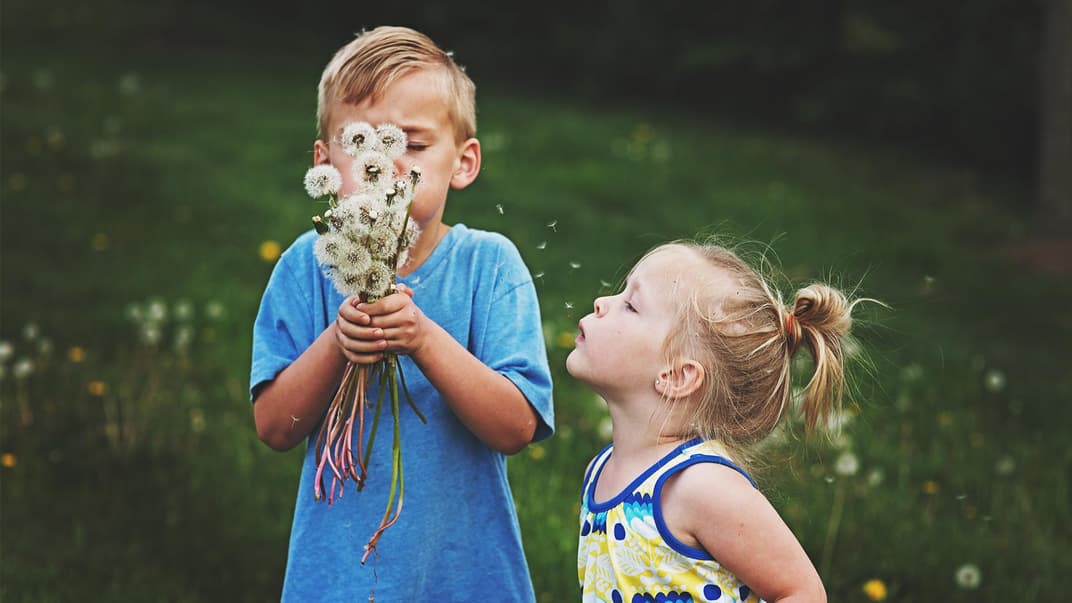 In jeder Jahreszeit gibt es für Kinder Besonderes zu entdecken.