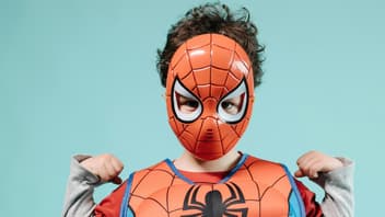 Im Kostüm: Kleiner Spiderman