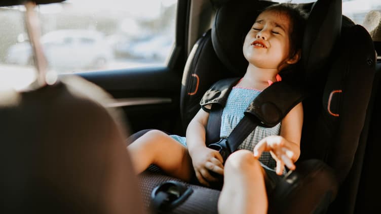 3, 2, 1 – Alarm! Auf längere Autofahrten haben viele Kids einfach gar keinen Bock.