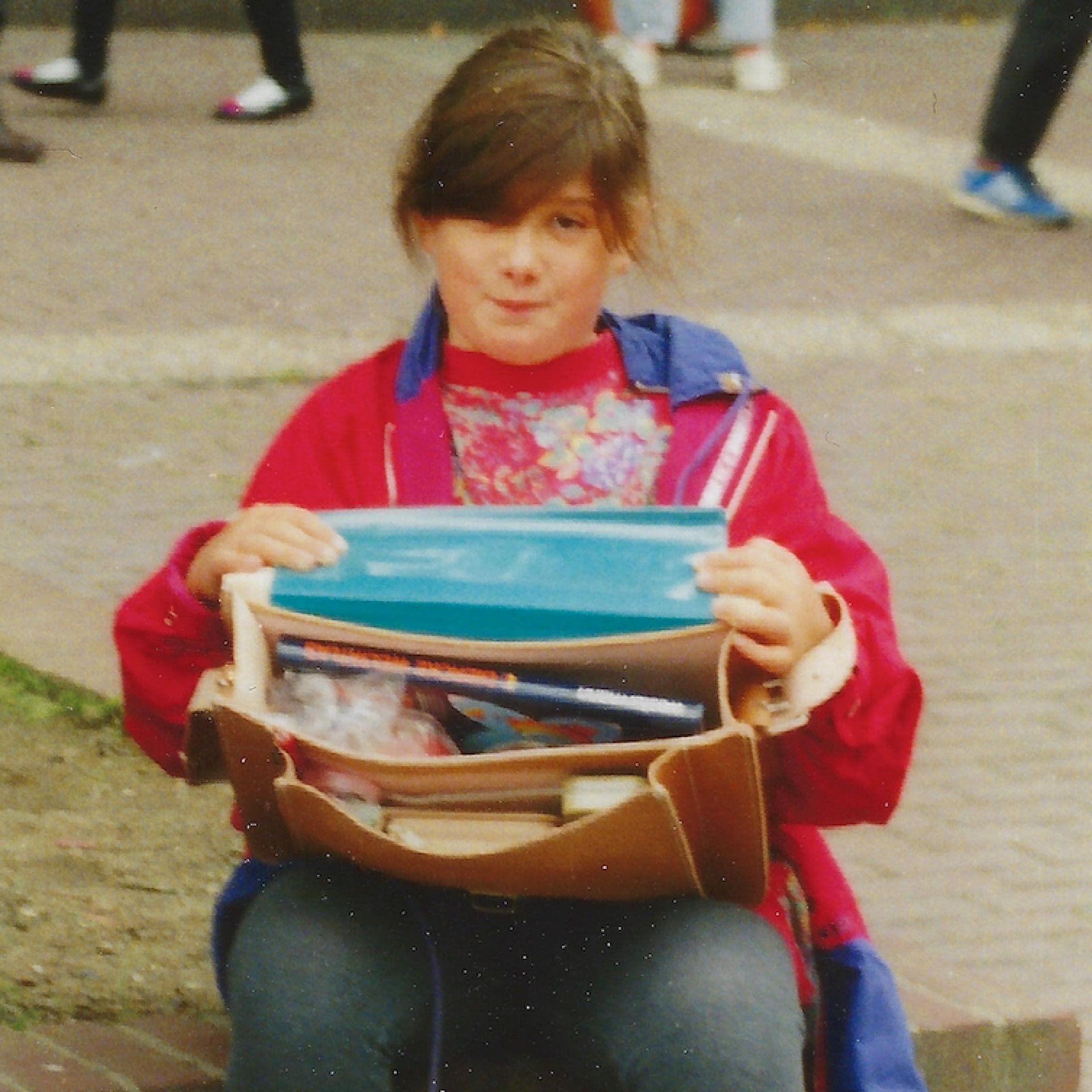 Jana Crämer als Kind in der Schule Jana Crämer als Kind in der Schule