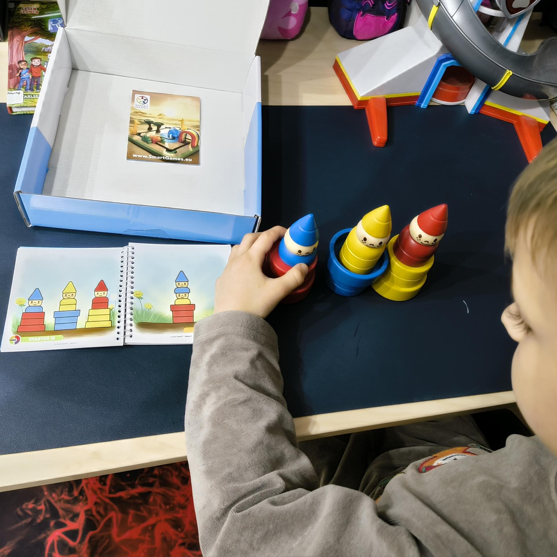 Das Lernspiel "Gartenwichtel" von SmartGames für Vorschulkinder.