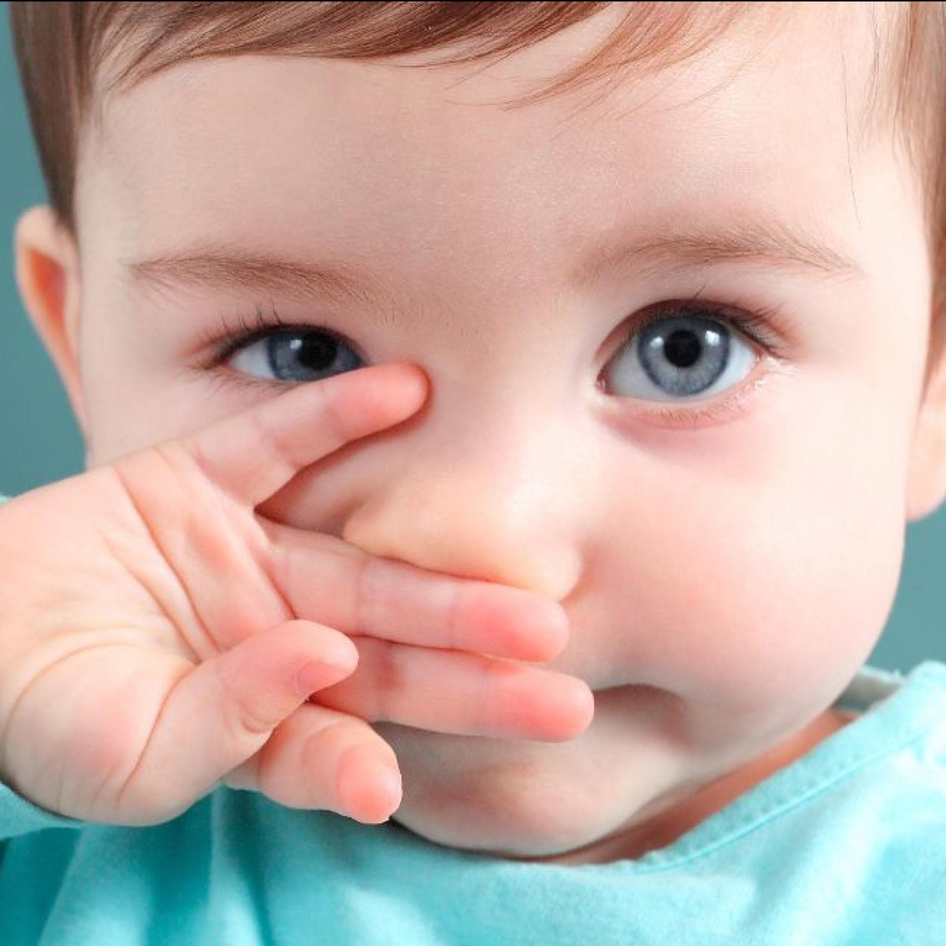 Ätherische Öle können bei Babys zu Atembeschwerden oder sogar Atemnot führen. 