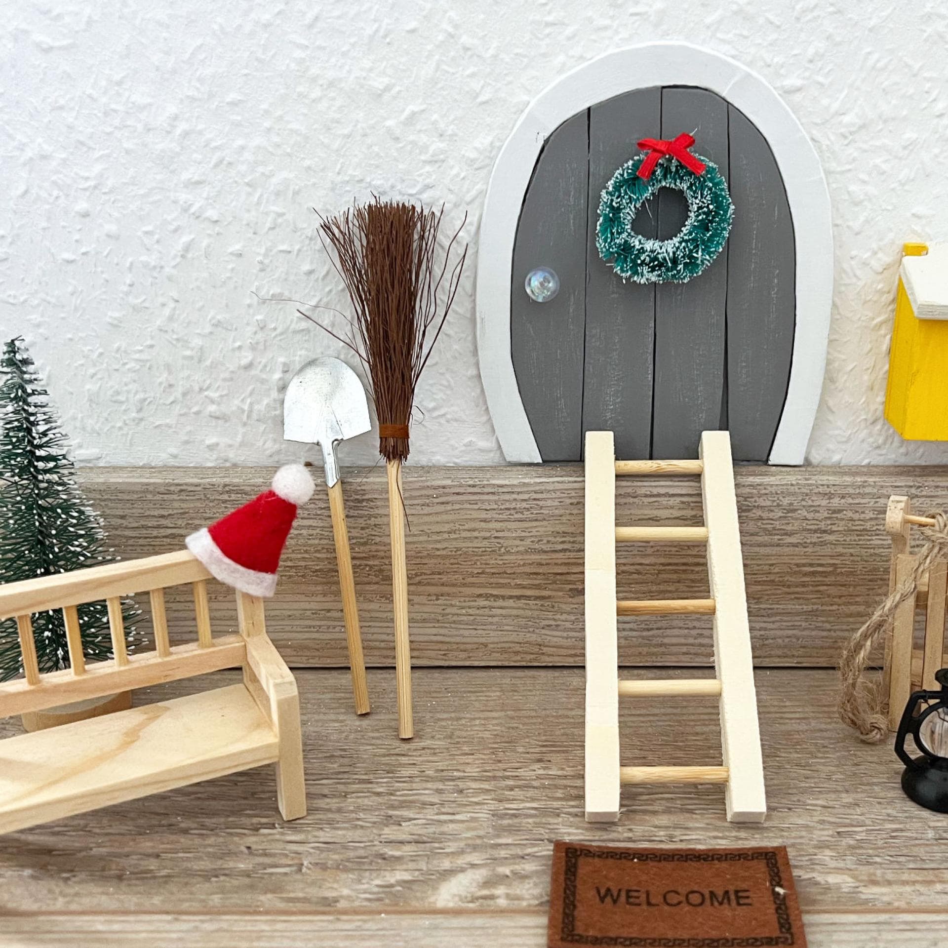 Wichteltür mit Zubehör.