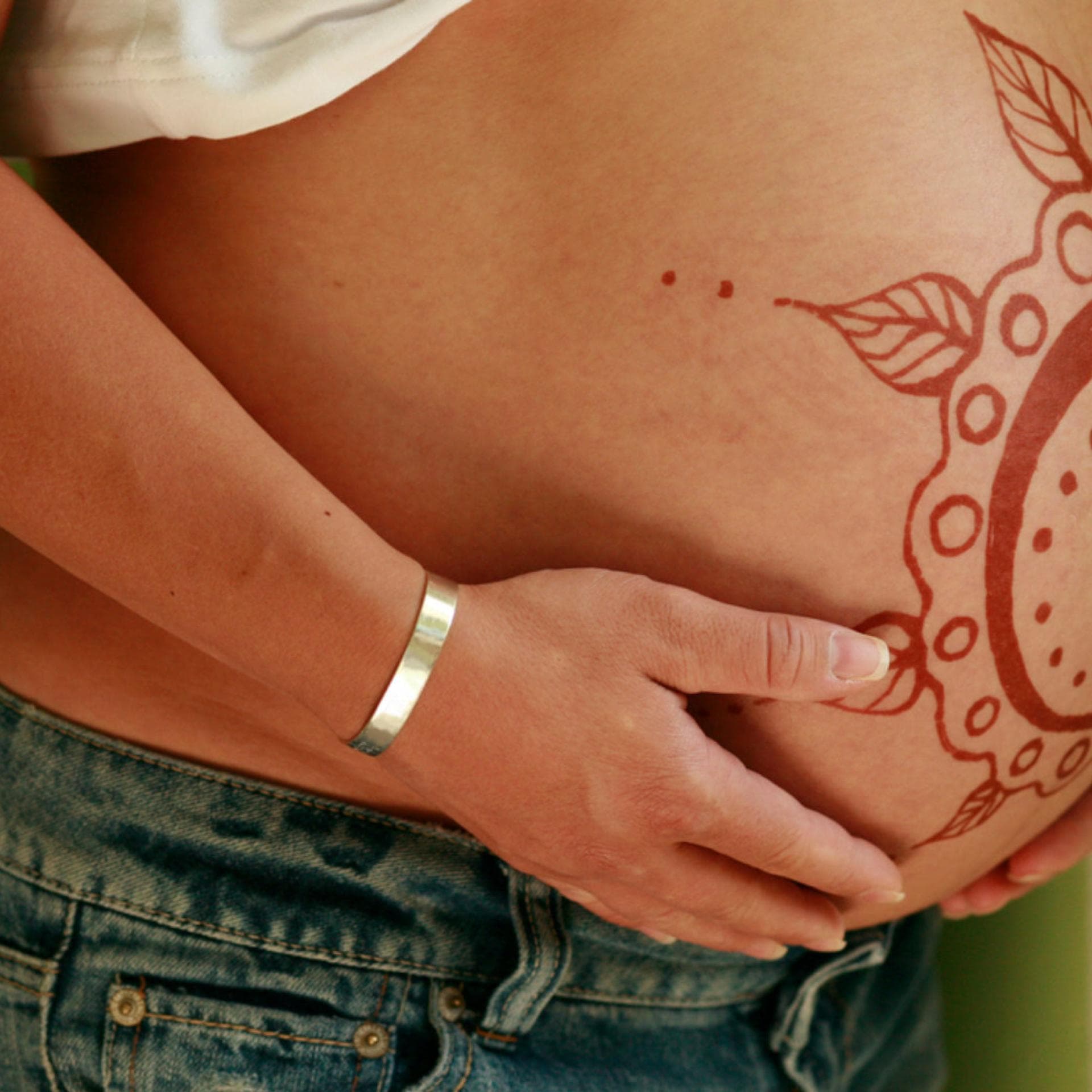 Bei einer "Blessing Way"-Zeremonie steht nicht das Baby, sondern die Mama im Mittelpunkt.