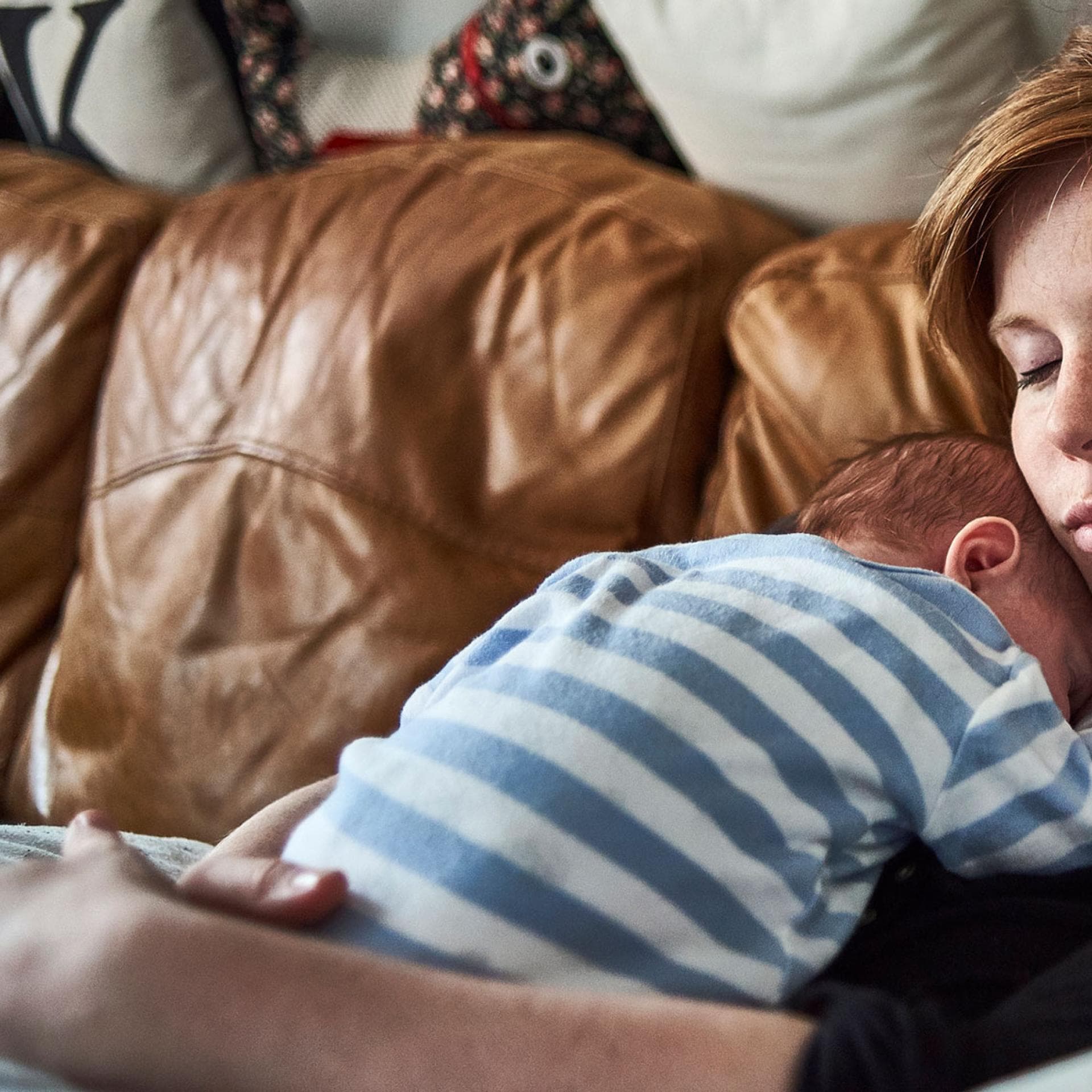 Kleine Gesten können Neu-Mamas super entlasten.