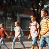 Fröhliche Schulkinder