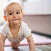 Lachendes Baby.