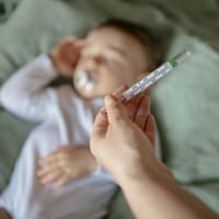 Babys und Kinder sind besonders vom Sepsis-Risiko betroffen.
