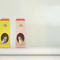 Vogelhaus basteln aus Milchkartons.