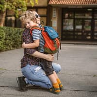 Wann ein Kind eingeschult wird, entscheiden die Eltern – Pädagogen helfen euch aber gern bei der Beurteilung.