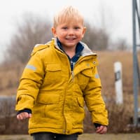 Für unser Fotoshooting kehrte der kleine Leo mit seinen Eltern zu seinem Geburtsort zurück.