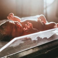 Das Geburtsgewicht beim Baby hängt nicht wirklich mit der Gewichtszunahme der Mama in der Schwangerschaft zusammen.