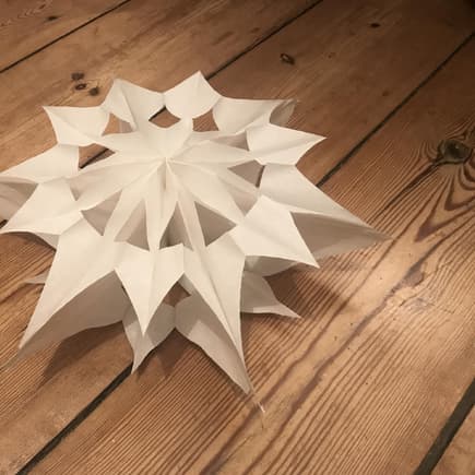 Stern aus Butterbrottüten
