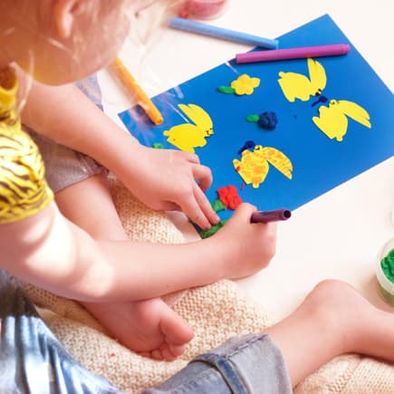 Osterkarte mit Kindern basteln