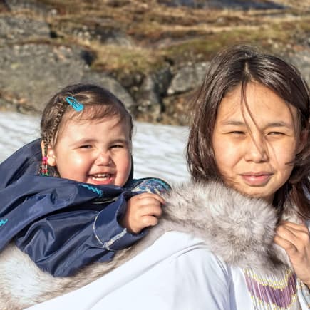 Inuit Mutter und Kind.