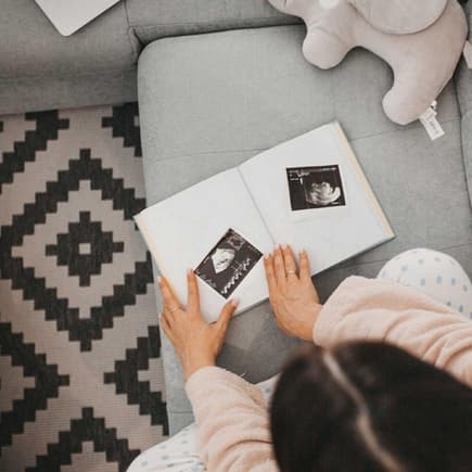 Ein Baby-Tagebuch anzulegen ist eine tolle Erinnerung für euren kleinen Schatz.