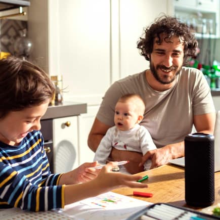 Vielen Kindern fällt es schwer, zwischen Sprachassistenten und Menschen zu unterscheiden.