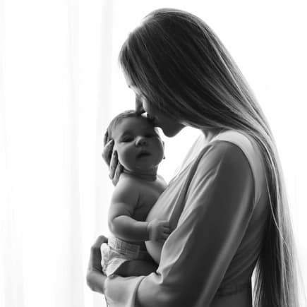 Viele Neu-Mamas wollen es besser machen als die eigene Mutter. 