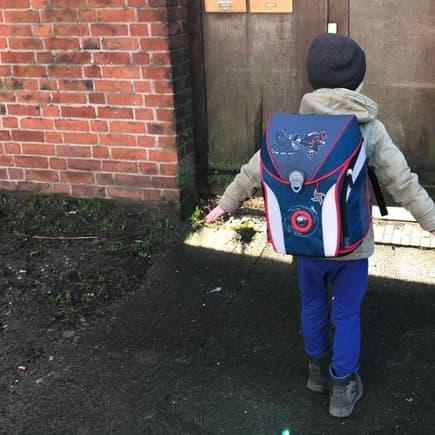 Silkes Sohn hat sich den Ergoflex Max von "DerDieDas" im Design "Power Ninja" ausgesucht.