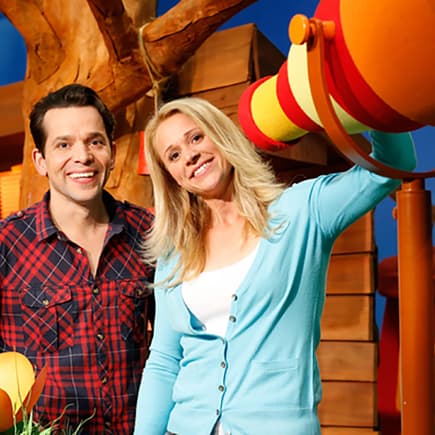 Die Sandmännchen-Moderatoren Singa Gätgens und Juri Tetzlaff.