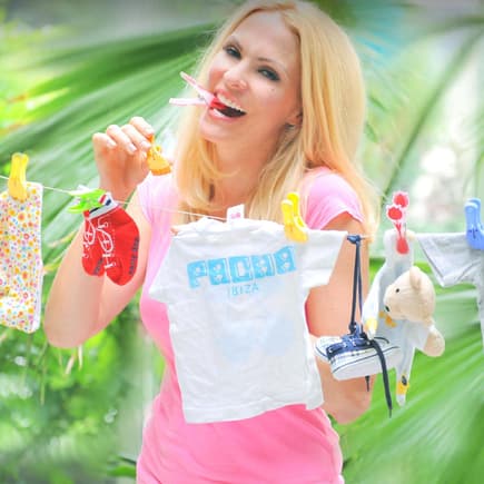 Moderatorin Sonya Kraus als glückliche Mutter von zwei Kindern – Jahre vor ihrer Brustkrebsdiagnose.