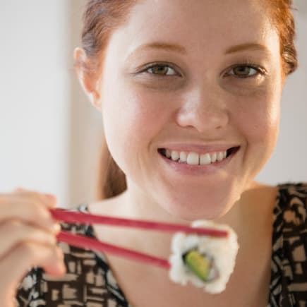 Sushi gibt es zum Glück in vielen verschiedenen Varianten, deshalb müssen auch werdende Mamas nicht ganz darauf verzichten.