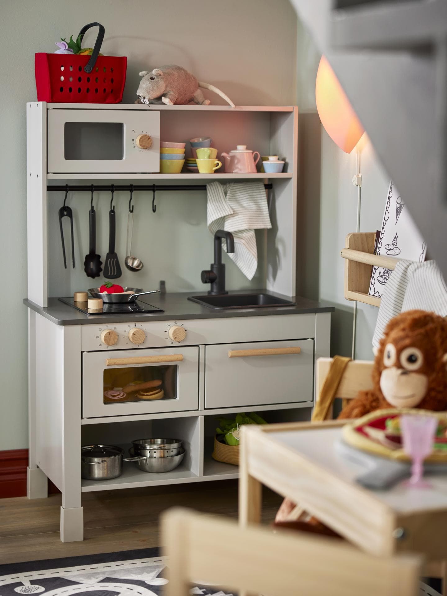 So sieht die Ikea Spielküche Silltrut aus