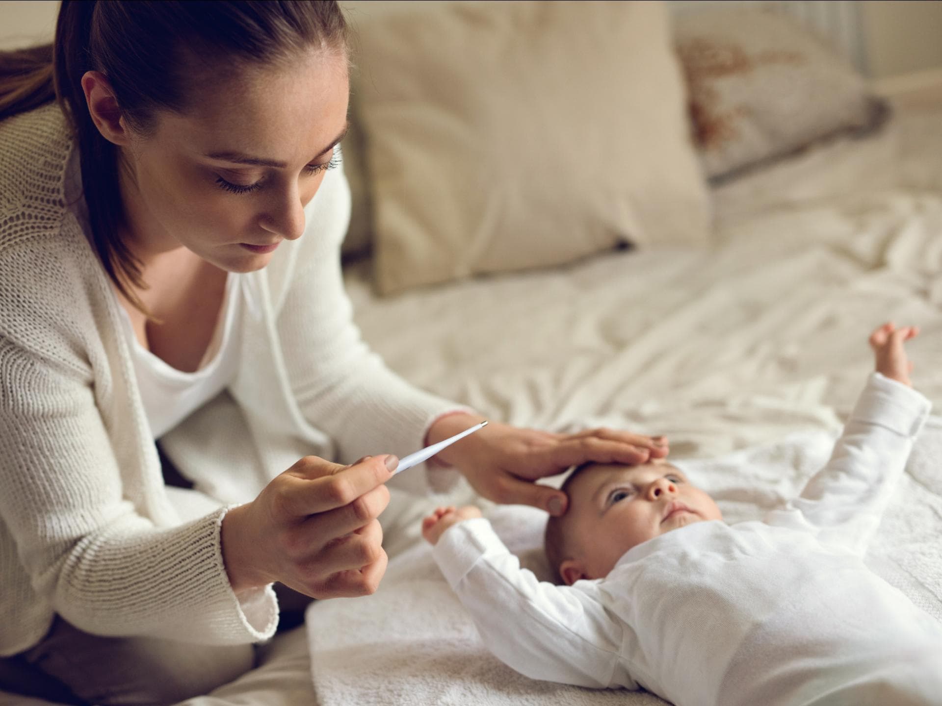 Richtig Fieber messen beim Baby Richtig Fieber messen beim Baby