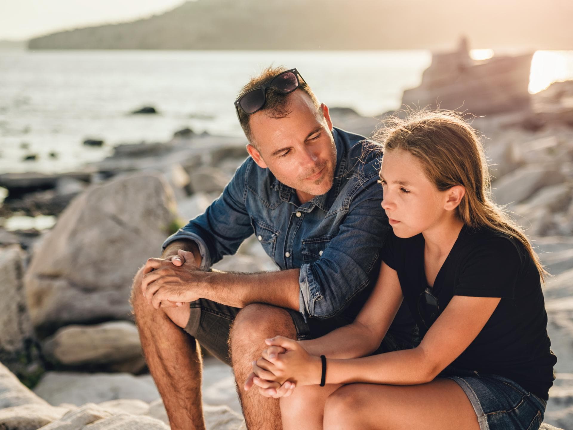 Vater mit Teenager-Tochter Vater mit Teenager-Tochter