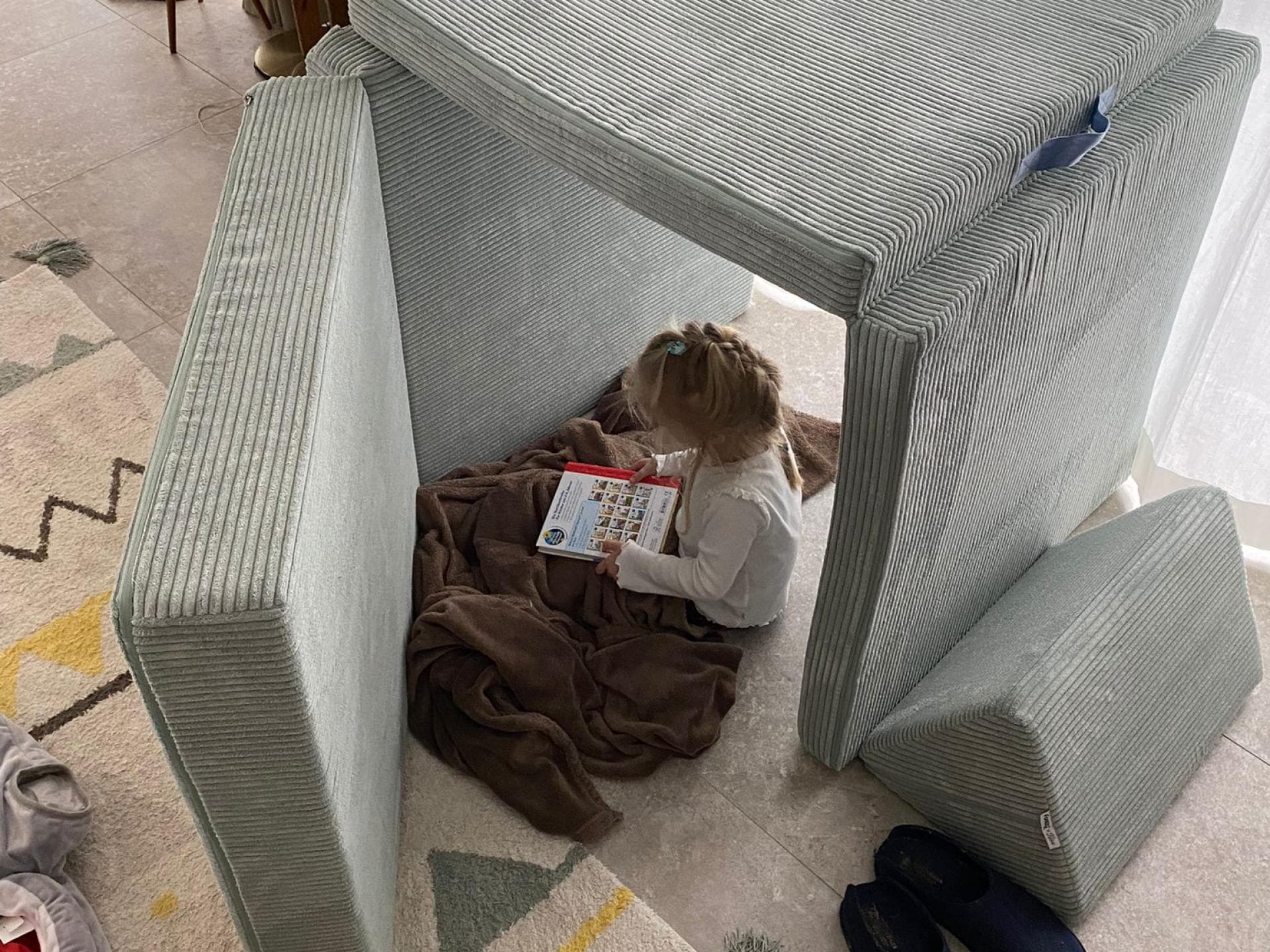 Spielsofa als Höhle