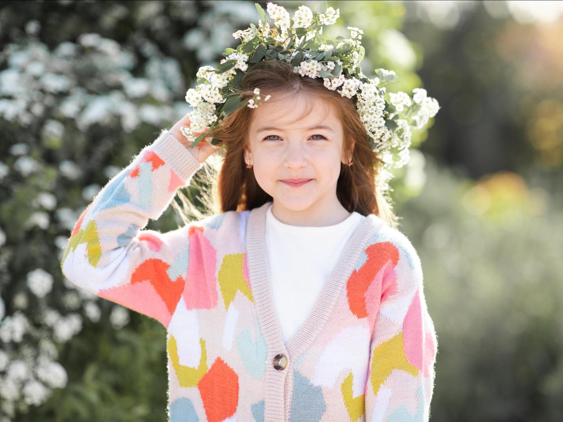 Mädchen mit Blumenkranz