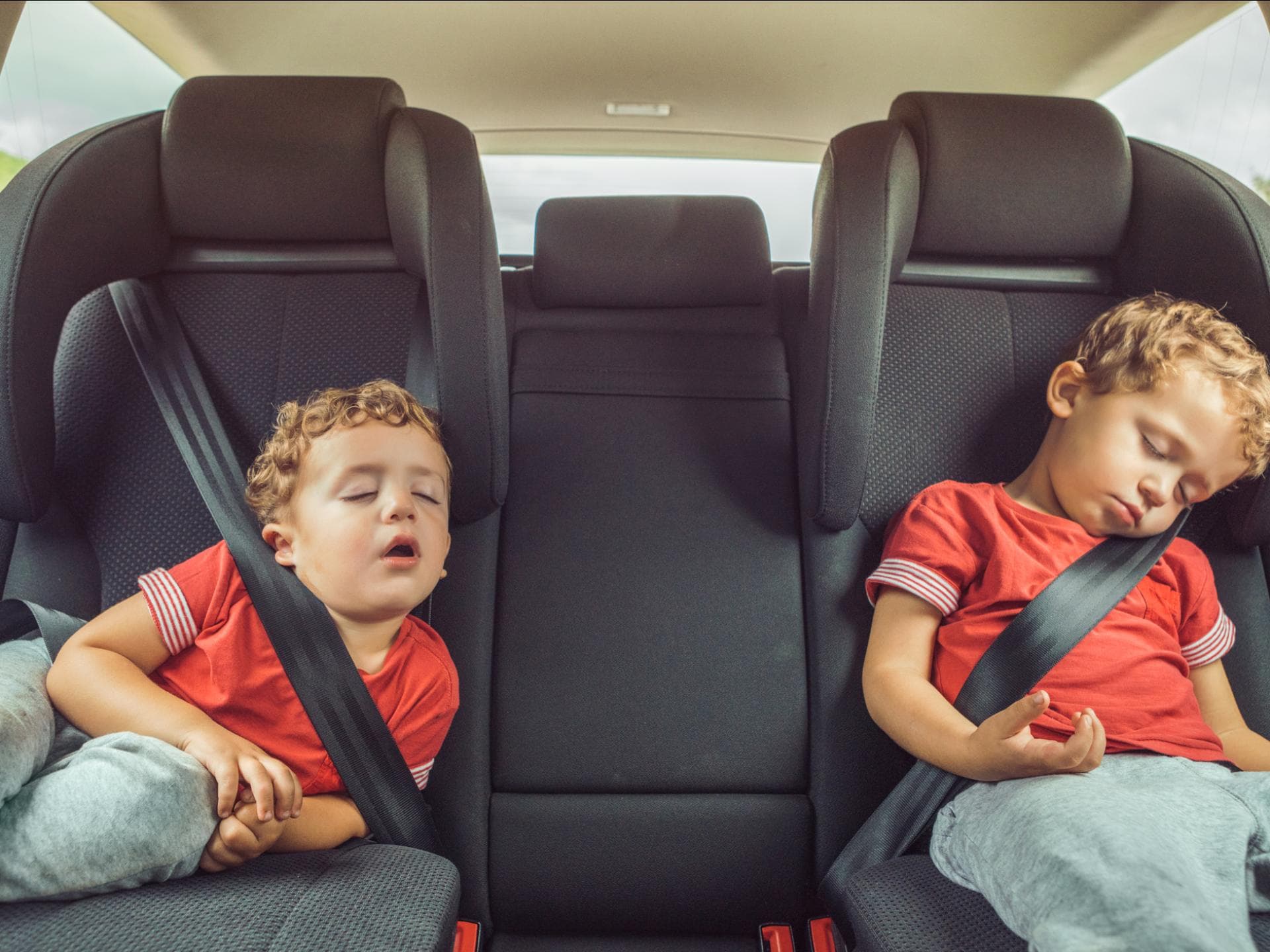 Wenn Kinder im Auto einschlafen ... Wenn Kinder im Auto einschlafen ...