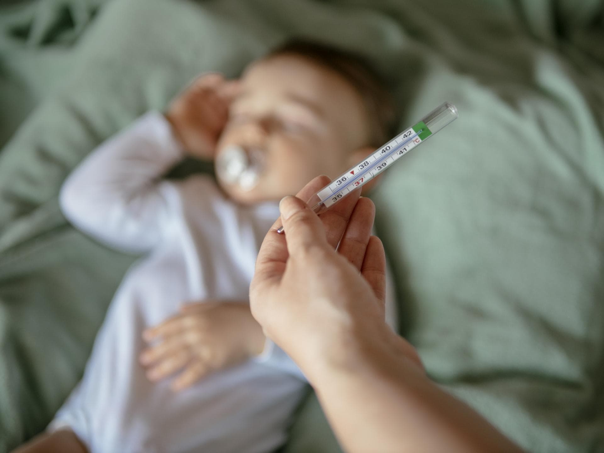 Babys und Kinder sind besonders vom Sepsis-Risiko betroffen. Babys und Kinder sind besonders vom Sepsis-Risiko betroffen.