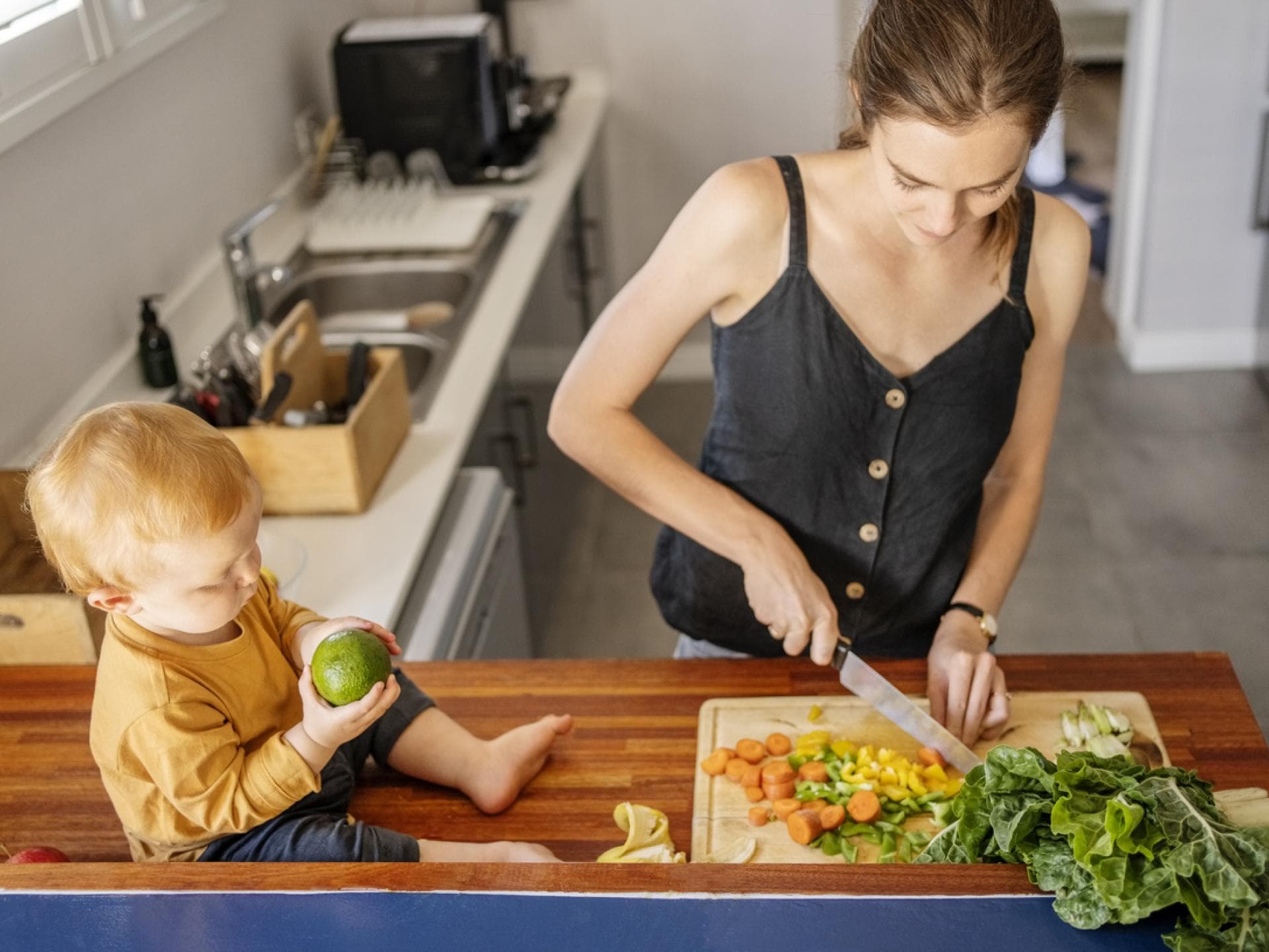 Abnehmen mit Kind; Gar nicht so einfach, sich mit Baby oder Kleinkind gesund zu ernähren.