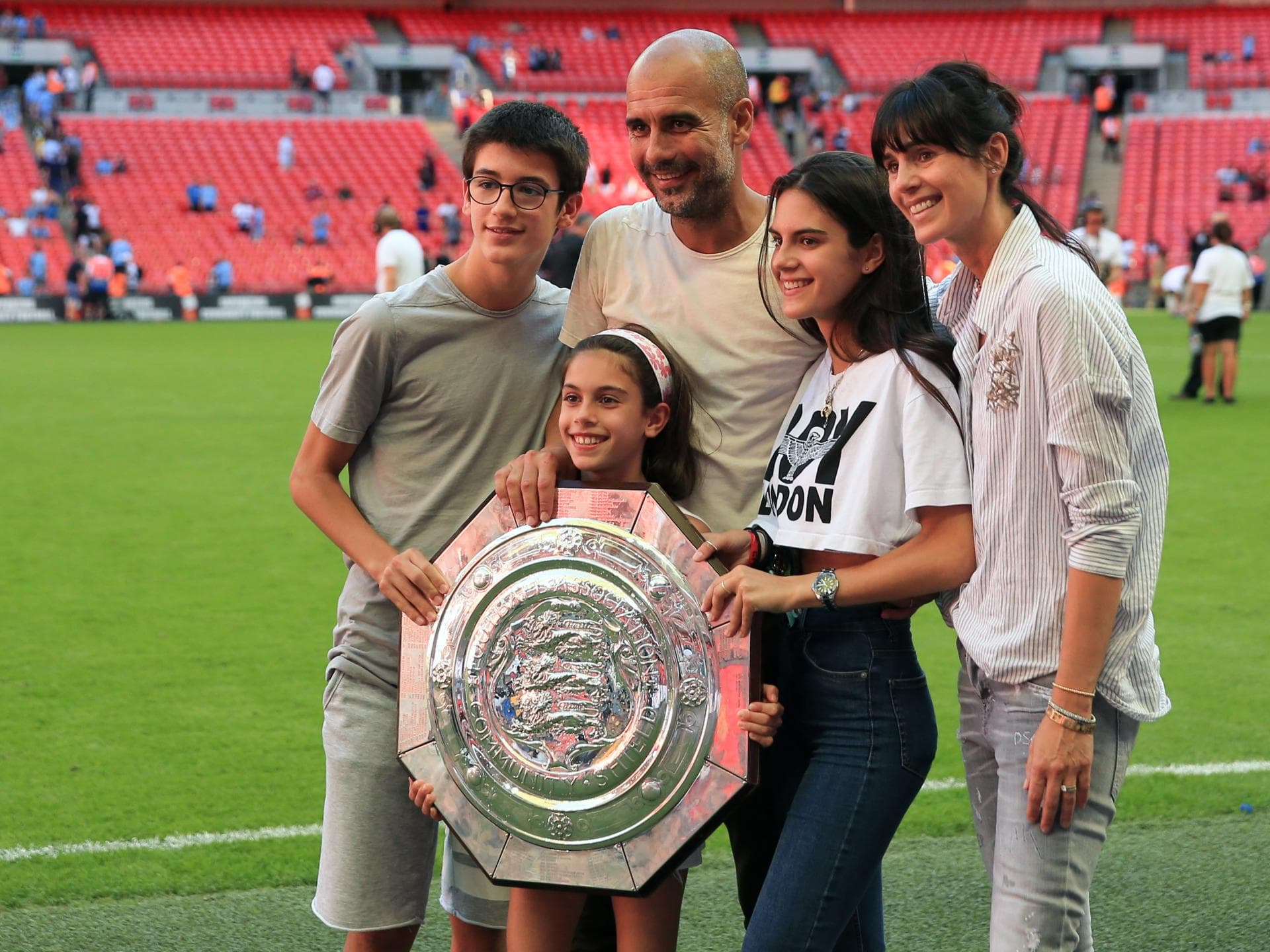 Pep Guardiola mit seiner Familie.