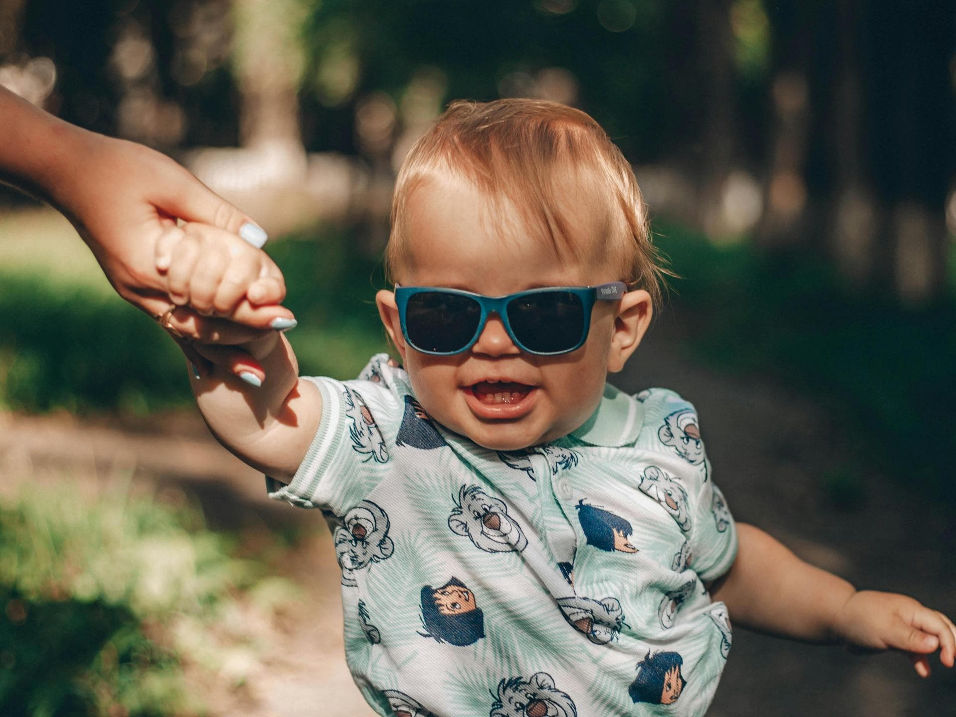 Ab wann brauchen Babys und Kleinkinder eine Sonnenbrille? 