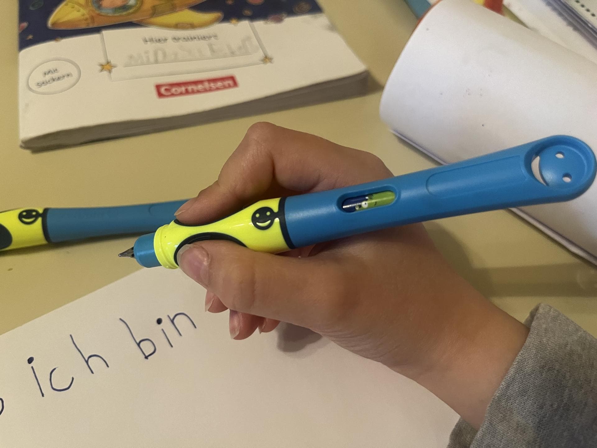 Mit dem griffix Füller steht dem "Füller-Führerschein" von Silkes Tochter nichts mehr im Weg.