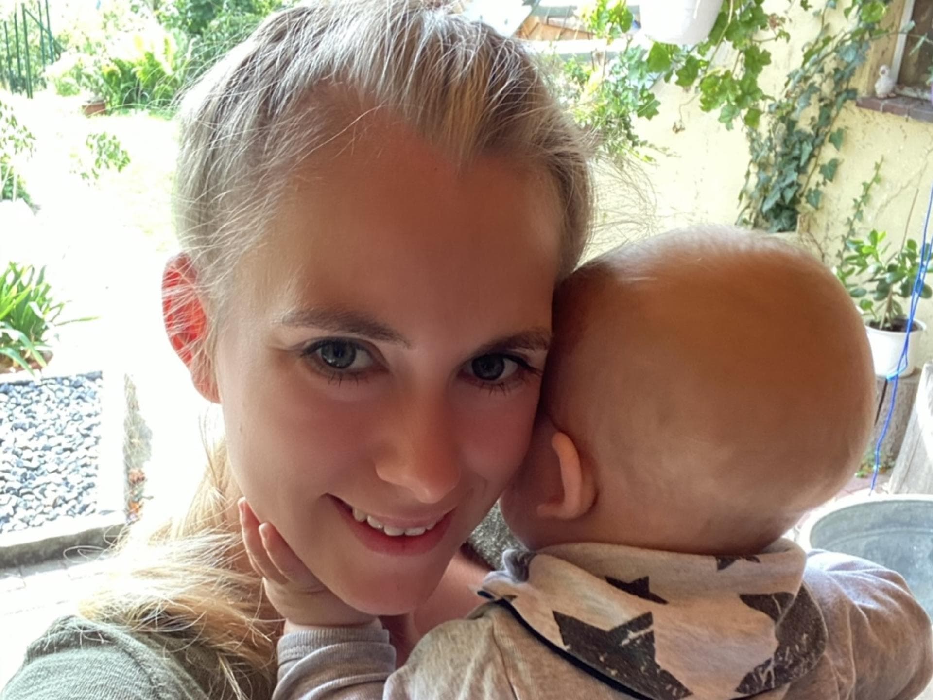 Mama Madeline testet gerne und lässt sich auch von anderen Testberichten inspirieren. Mama Madeline testet gerne und lässt sich auch von anderen Testberichten inspirieren.