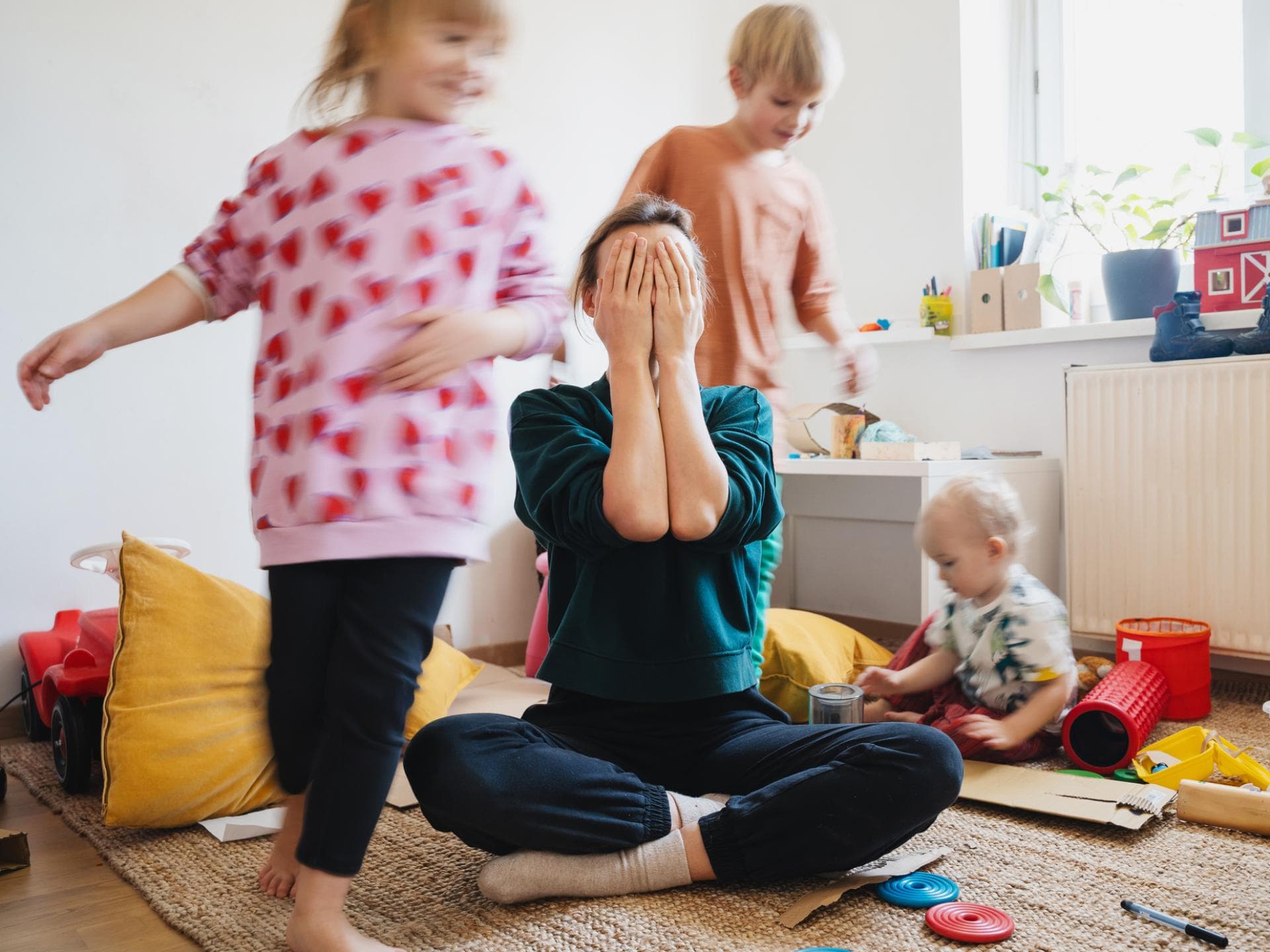 Wilde Kinder, geschaffte Mama.