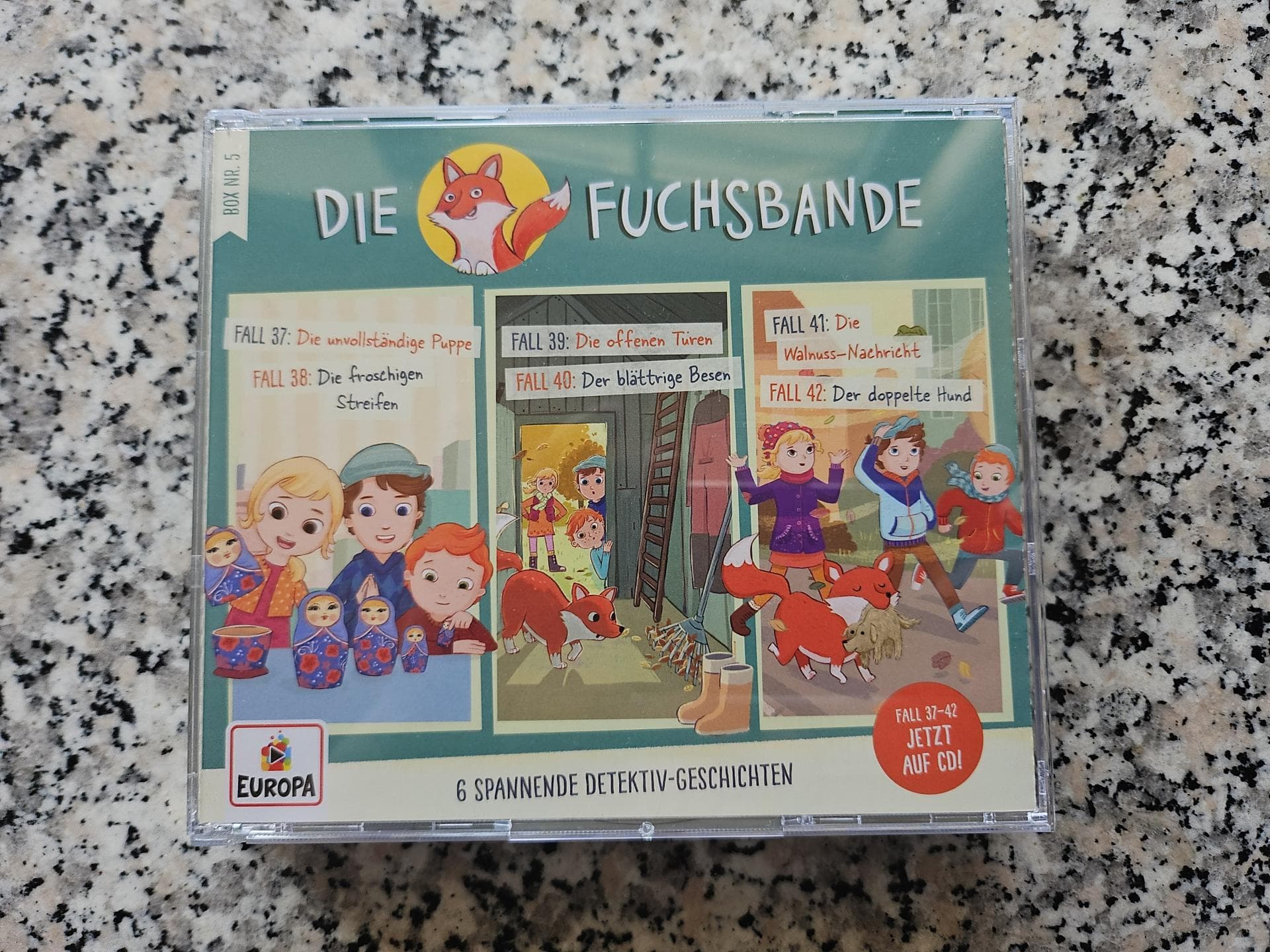 Kindgerecht und leicht verständlich findet die Familie "Die Fuchsbande". Kindgerecht und leicht verständlich findet die Familie "Die Fuchsbande".